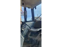 VALTRA - TRATOR 685 - 1995/1995 - Amarela - R$ 116.000,00