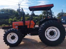 VALTRA - TRATOR 785 - 2001/2001 - Vermelha - R$ 130.000,00