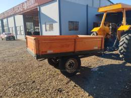 OUTRAS - CARRETA AGRÍCOLA - 1995/1995 - Laranja - R$ 4.300,00