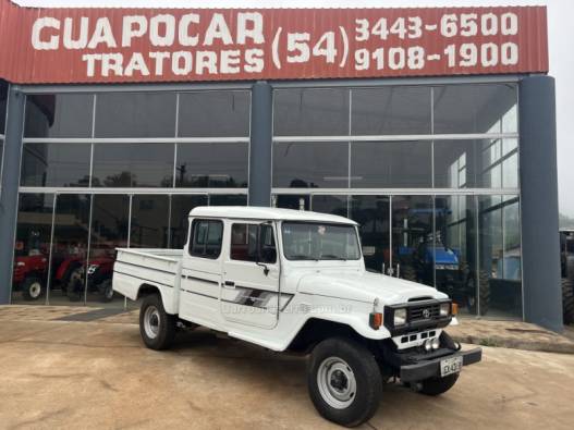 TOYOTA - BANDEIRANTE - 1996/1996 - Branca - R$ 115.000,00