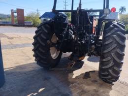 VALTRA - TRATOR 685 - 2004/2004 - Vermelha - R$ 123.000,00
