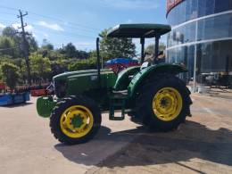 JOHN DEERE - TRATOR 5065 - 2013/2013 - Verde - R$ 135.000,00