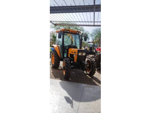 VALTRA - TRATOR 685 - 1995/1995 - Amarela - R$ 116.000,00