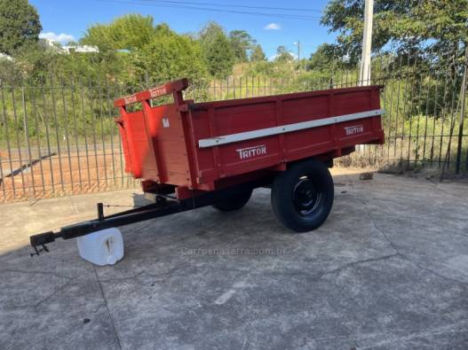 OUTRAS - CARRETA AGRÍCOLA - 2000/2000 - Vermelha - R$ 6.500,00