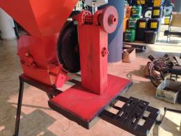 OUTRAS - ESMERIL MANUAL - 2010/2010 - Vermelha - R$ 150,00