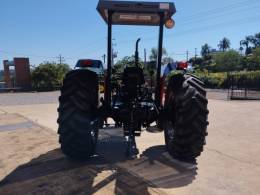 MASSEY FERGUSON - TRATOR 275 - 2002/2002 - Vermelha - R$ 79.000,00