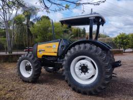 VALTRA - TRATOR BL 77 - 2004/2004 - Amarela - R$ 126.000,00
