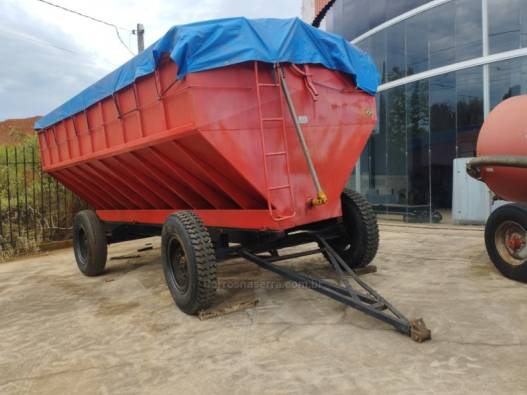 OUTRAS - CARRETA AGRÍCOLA - 2000/2000 - Vermelha - R$ 20.500,00