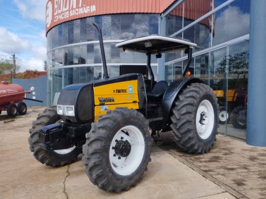 VALTRA - TRATOR BL 77 - 2004/2004 - Amarela - R$ 126.000,00