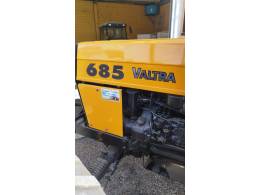 VALTRA - TRATOR 685 - 1995/1995 - Amarela - R$ 116.000,00