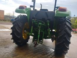 JOHN DEERE - TRATOR 5055 - 2014/2014 - Verde - R$ 125.000,00