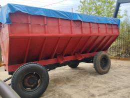OUTRAS - CARRETA AGRÍCOLA - 2000/2000 - Vermelha - R$ 20.500,00