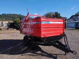 OUTRAS - CARRETA AGRÍCOLA - 2005/2005 - Vermelha - R$ 20.000,00