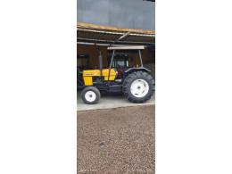 VALTRA - TRATOR 685 - 2006/2006 - Amarela - R$ 84.000,00
